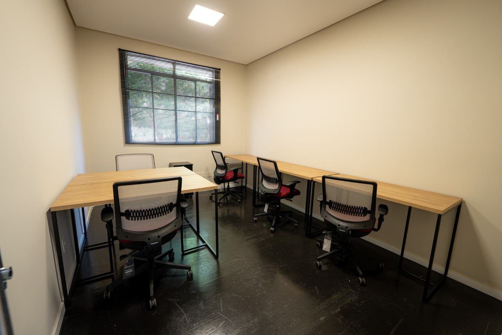 Hot desk do Bordo Coworking
